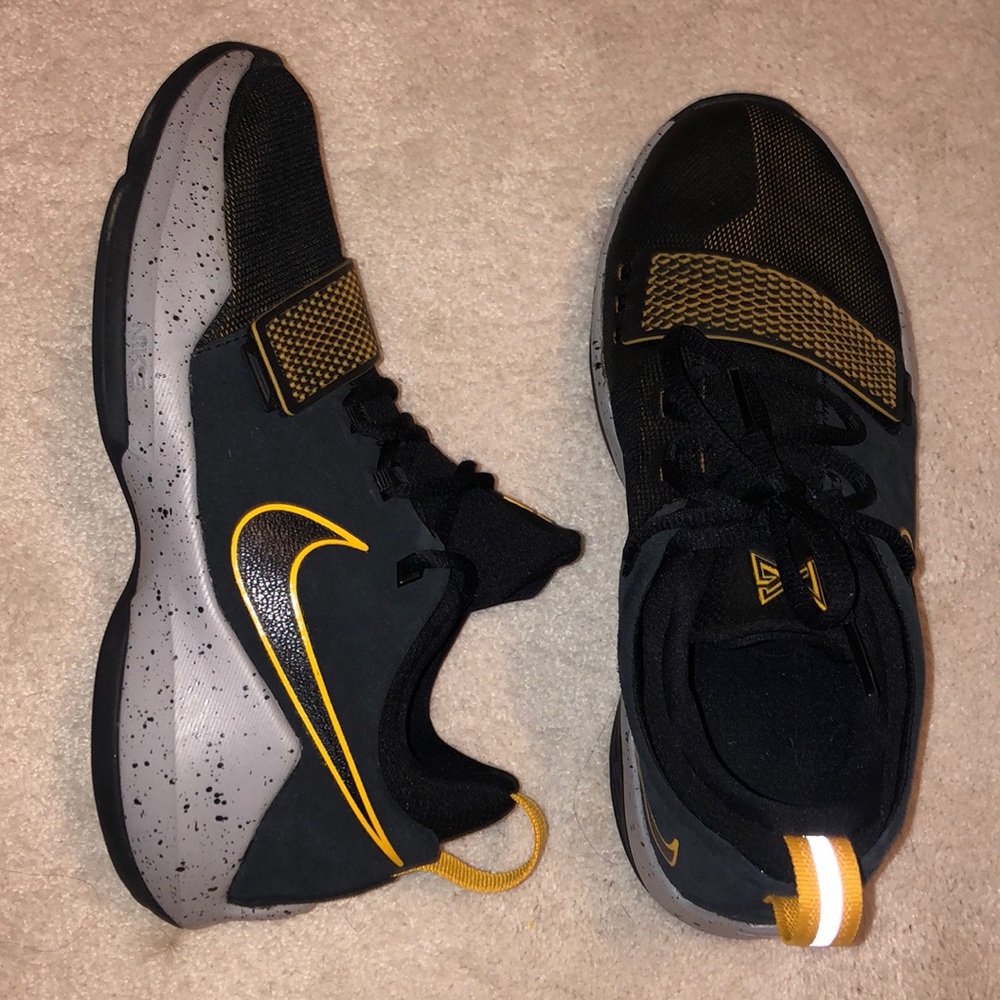 unisex nike PG sneakers